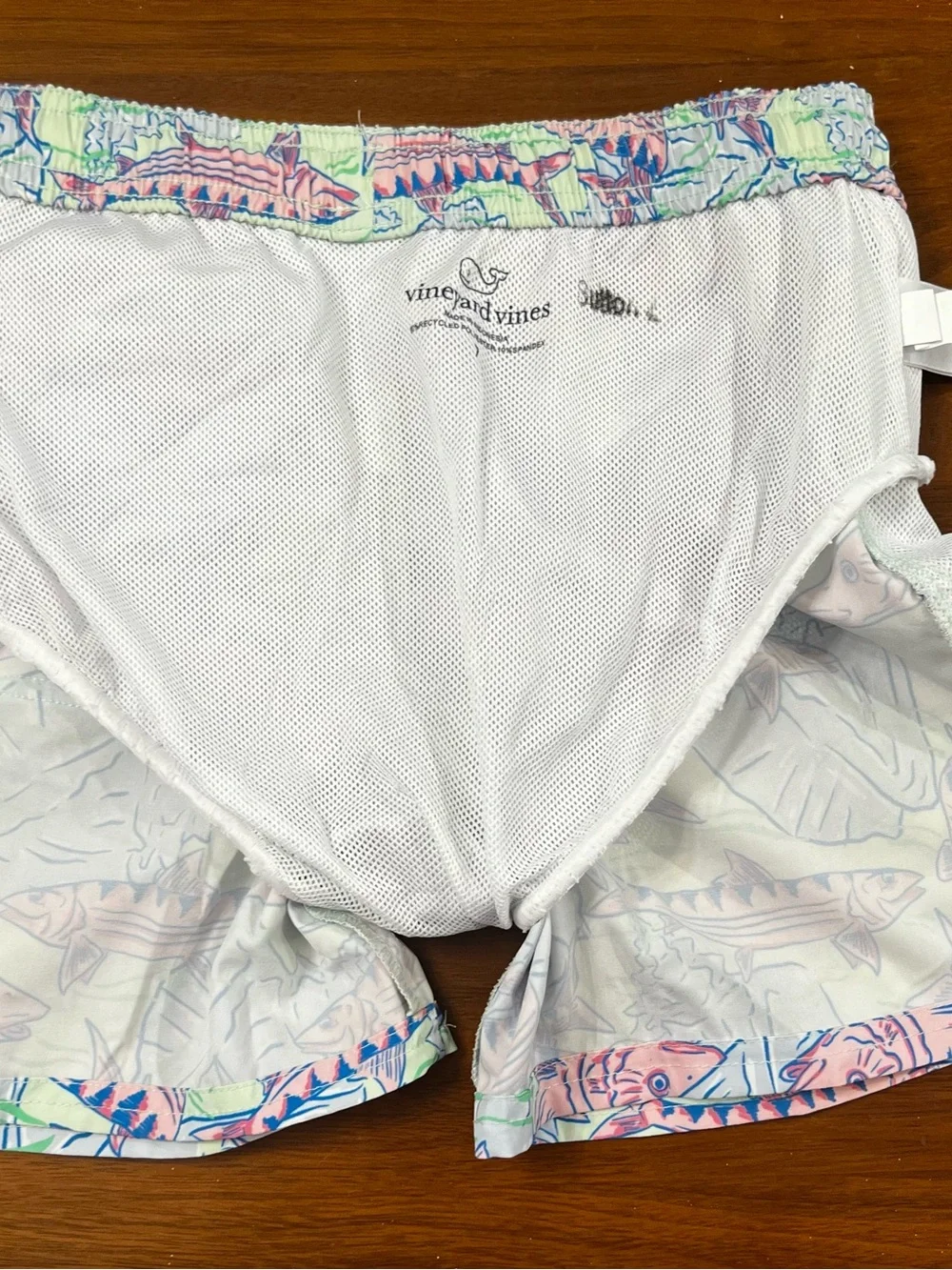 Vineyard Vines Boys Chappy Swim Trunks Size 7 - Fish Print